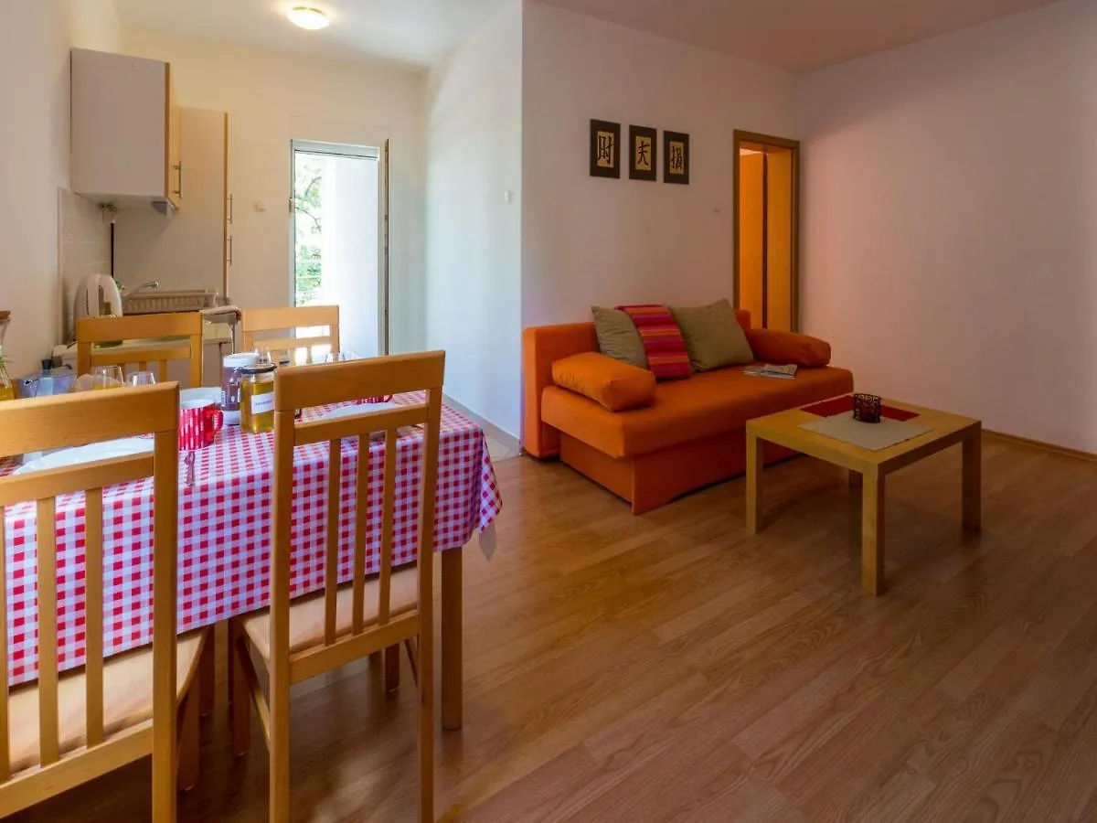 Apartments Brankica Dramalj 0*,  Κροατία