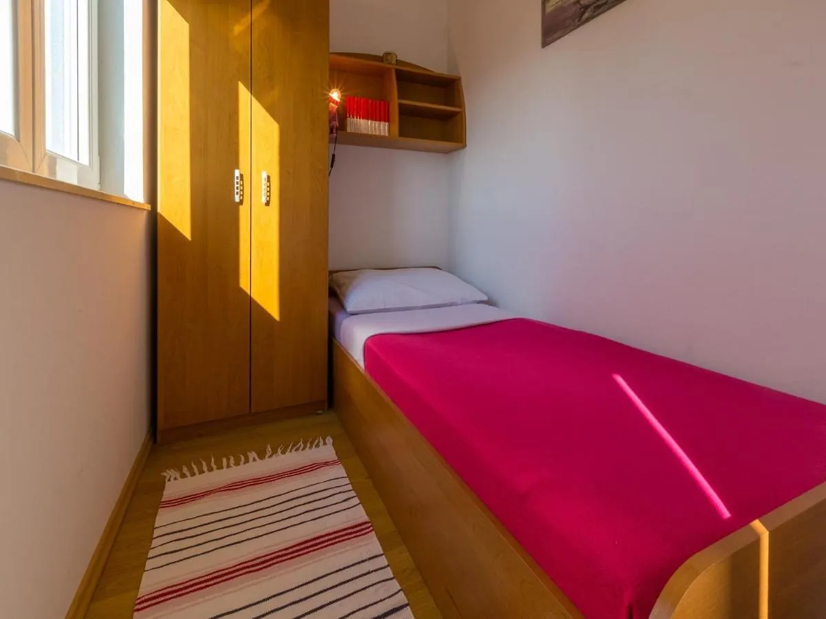 Apartments Brankica Dramalj 0*,
